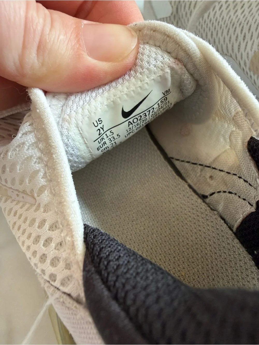 Nike Air Max 270 Kids White Black Sneakers Youth 2Y